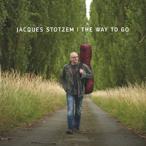 亚洲免费人成久久
